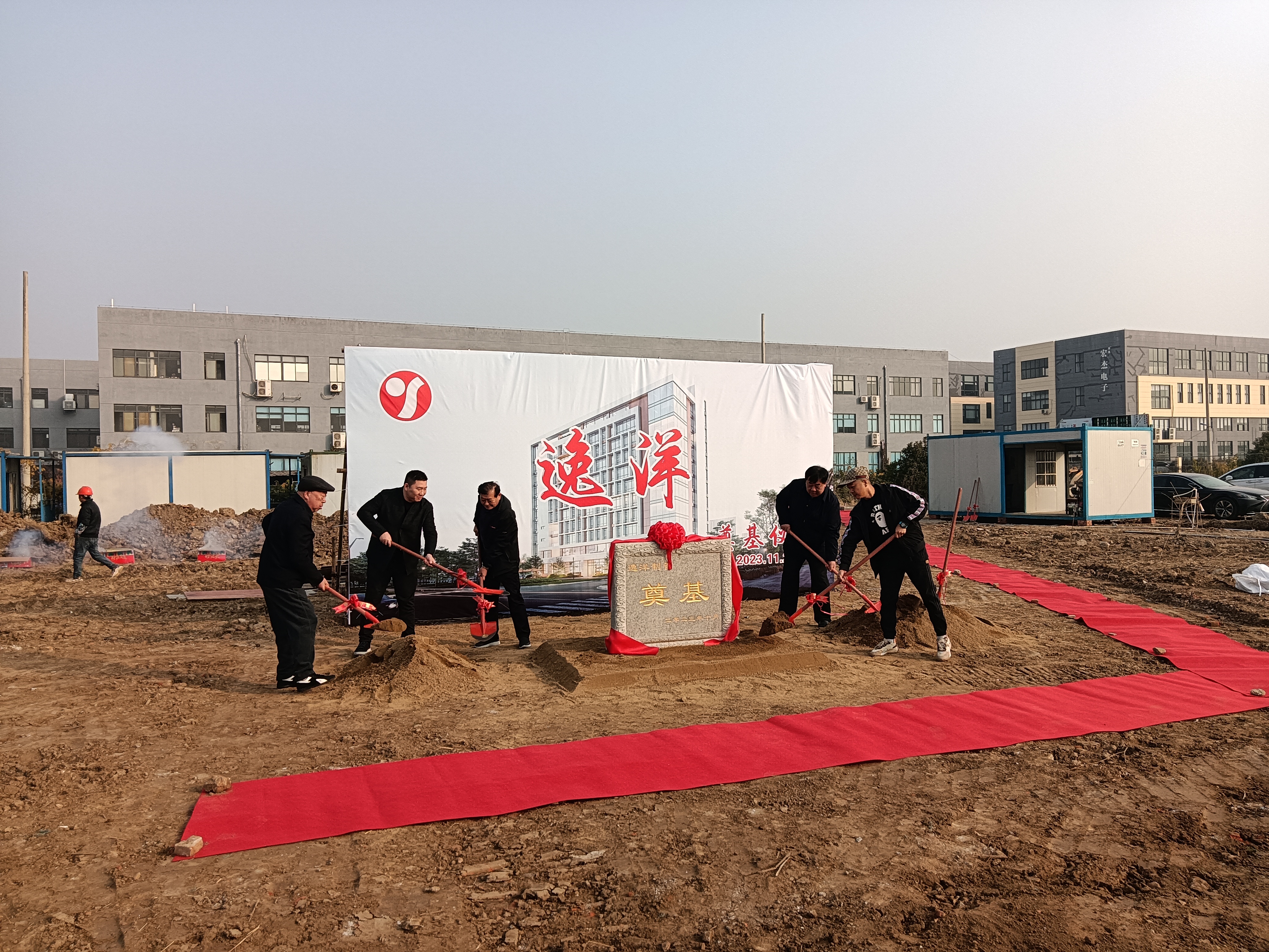 0ef94040b04fe1efa4b6f8832f06365.jpg 0ef94040b04fe1efa4b6f8832f06365.jpg